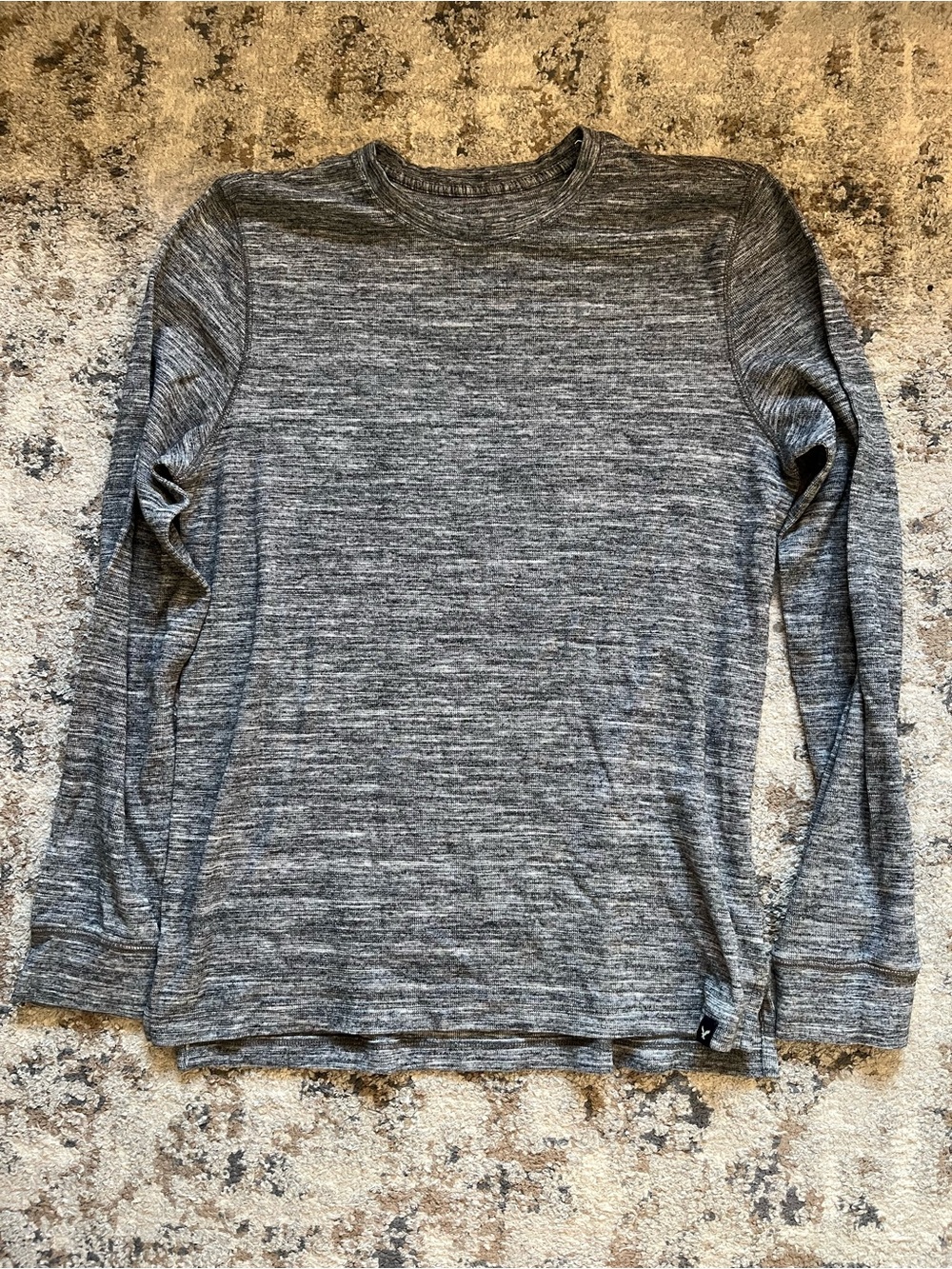 American Eagle Men’s Medium Grey Long Sleeve Sweater - Lightweight